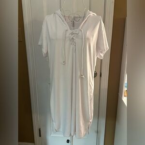 Time and Tru White Hooded Lace-Up Top